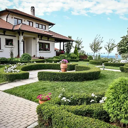 - Kuca Za Odmor Ferienhaus *